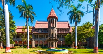 Deccan College Main Building1